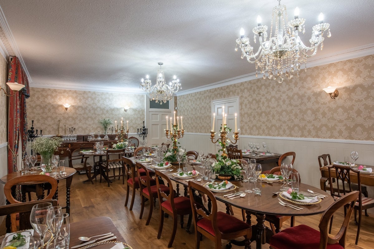 Dining room Wedding setting